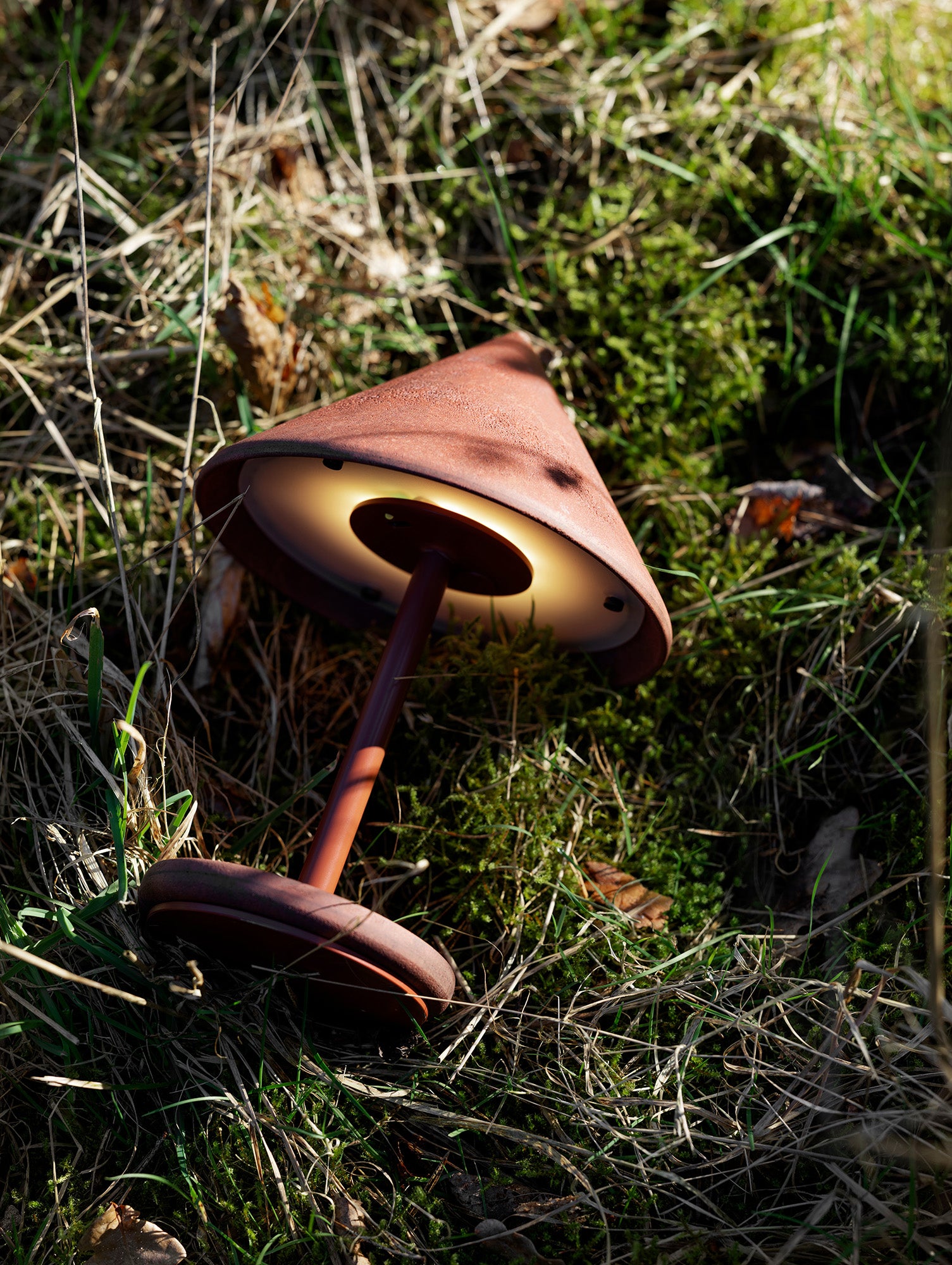 Terra Portable Lamp by Mater - Rust Red