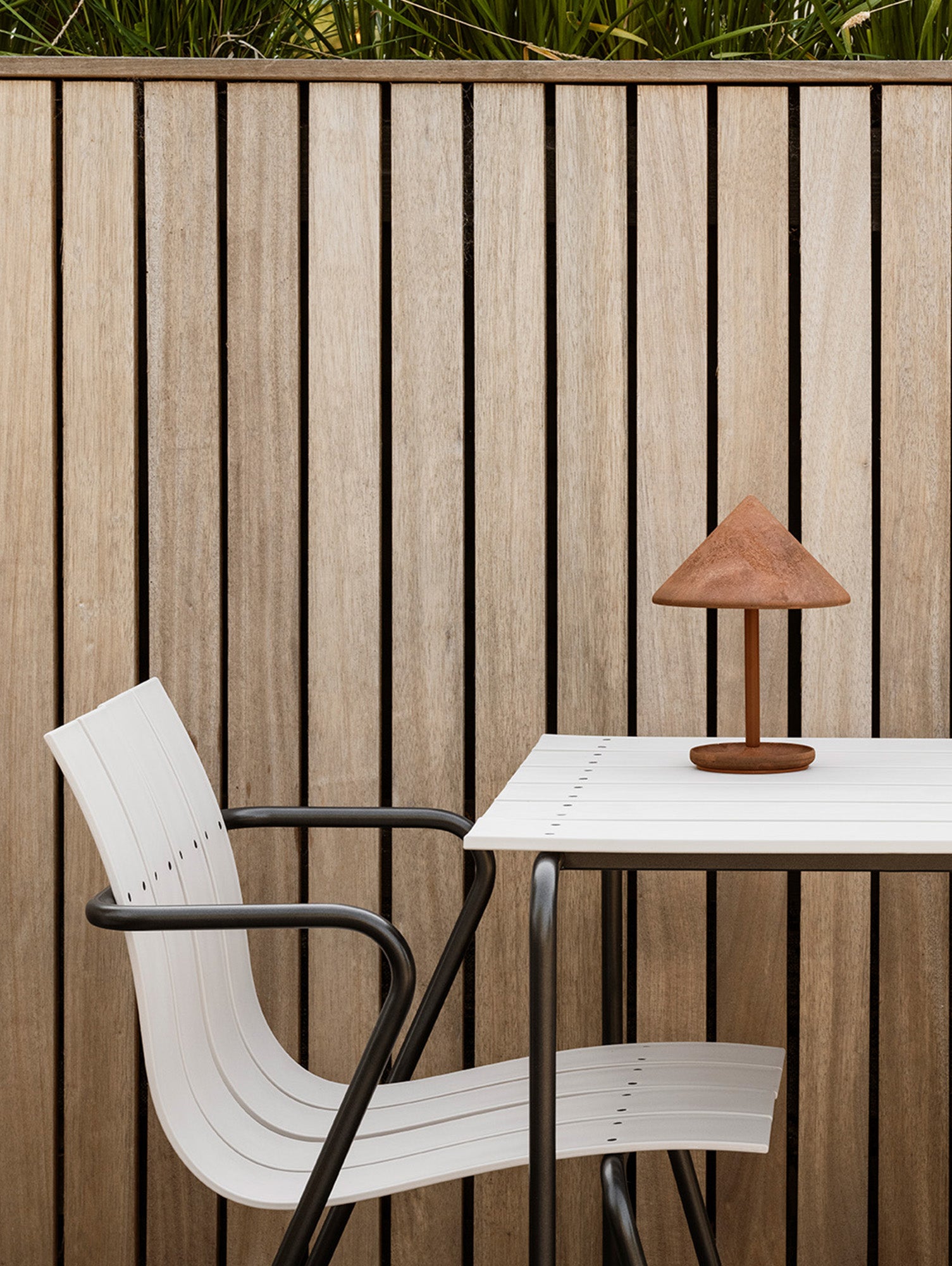 Terra Portable Lamp by Mater - Rust Red