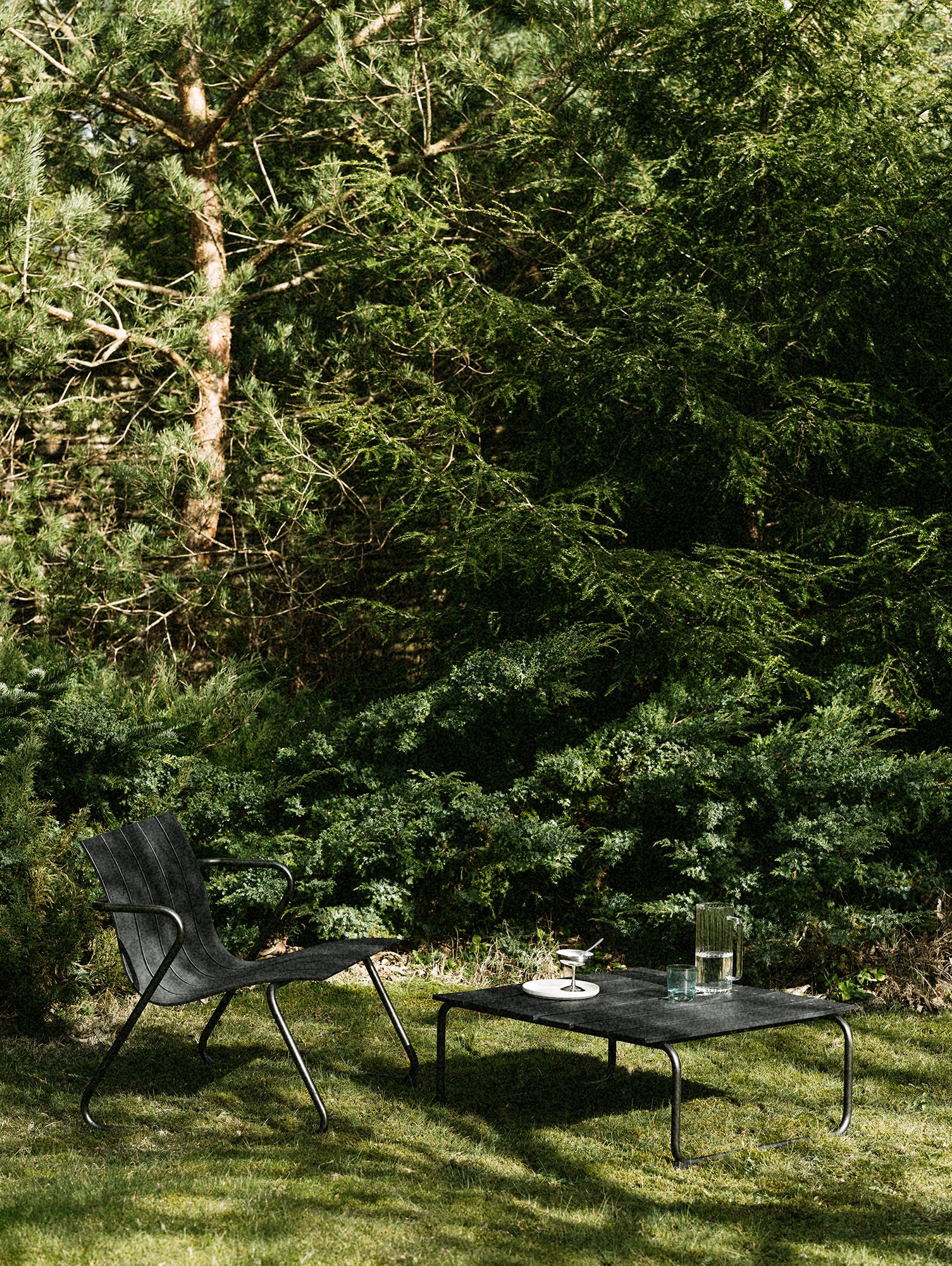 Ocean Lounge Chair by Mater - Black
