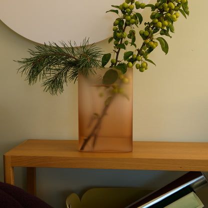 Ridge Vase by Muuto - Height: 48.5 cm / Light Orange Frosted Glass