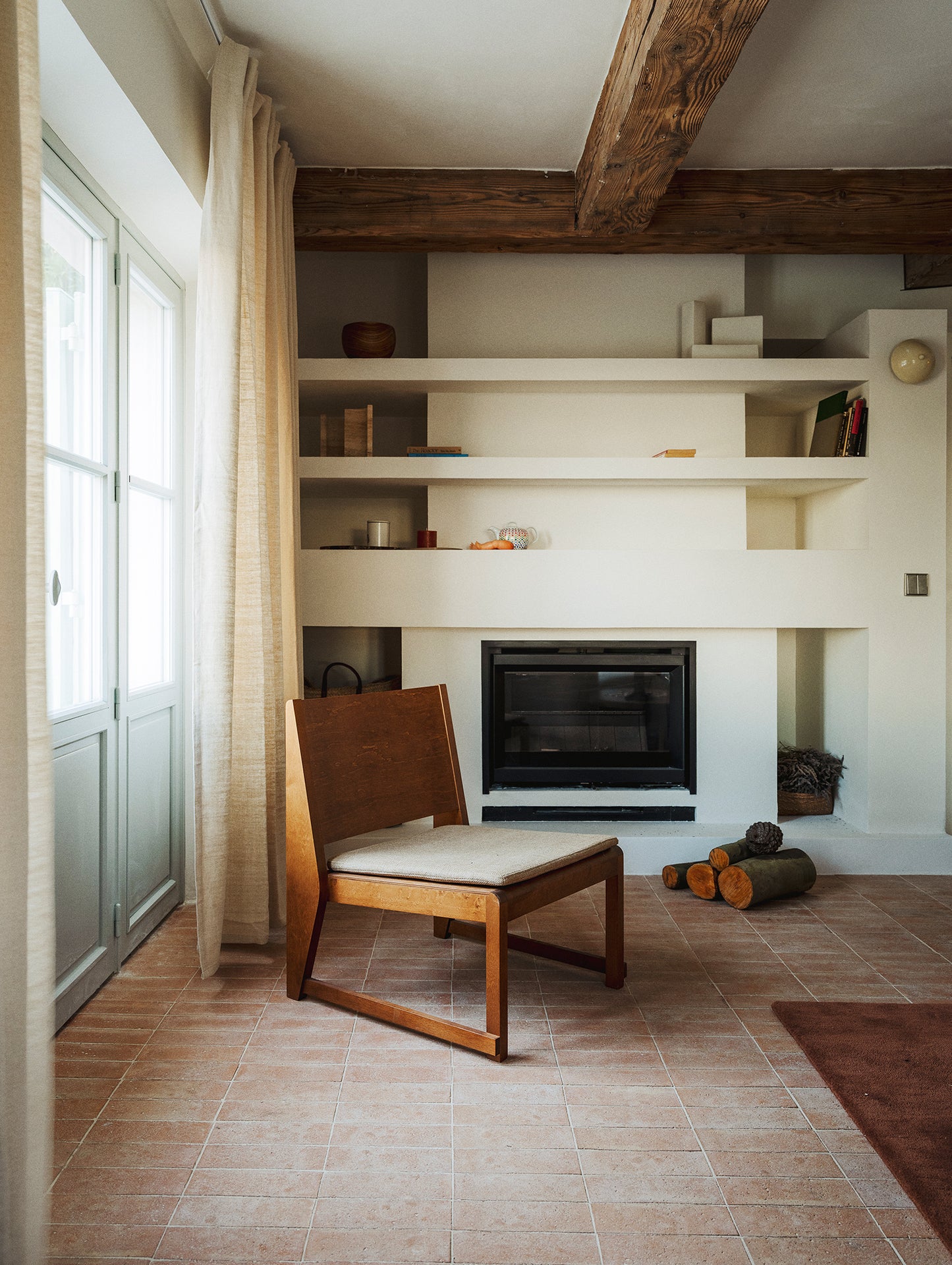 Easy Chair 01