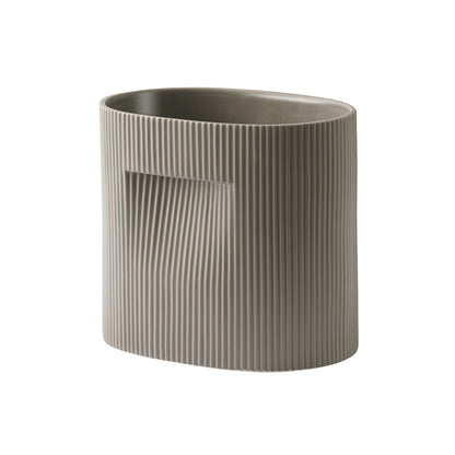 Ridge Planter by Muuto - H24 / Taupe