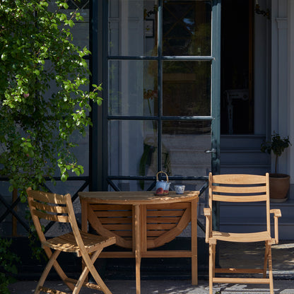 Selandia Table - Round by Fritz Hansen