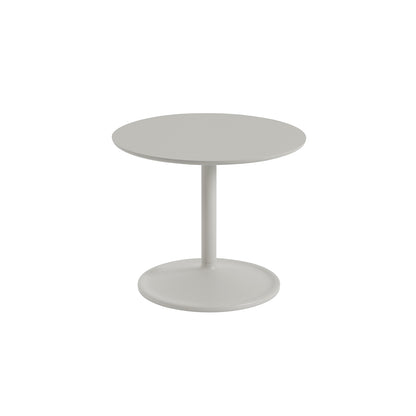Soft Side Table by Muuto - Diameter : 48 cm / Height: 40 cm in grey linoleum top and grey base