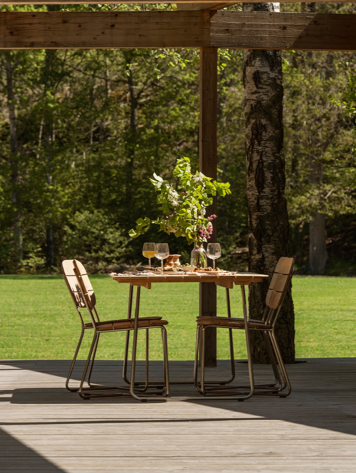 Lilium Table by Fritz Hansen