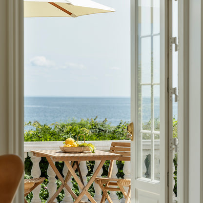 Selandia Table - Square by Fritz Hansen