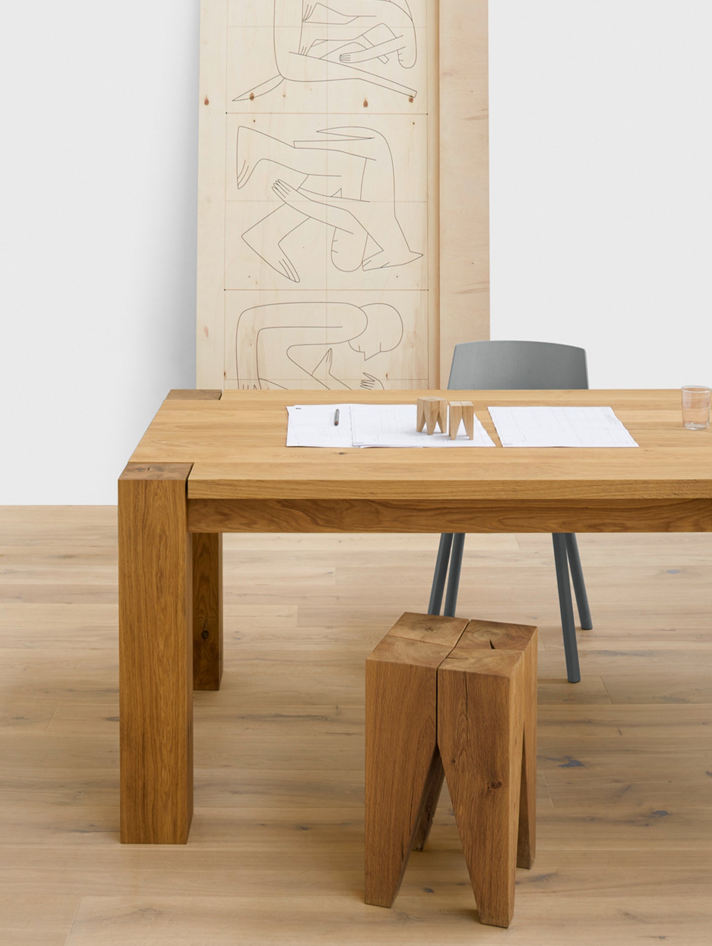 Backenzahn Stool by e15