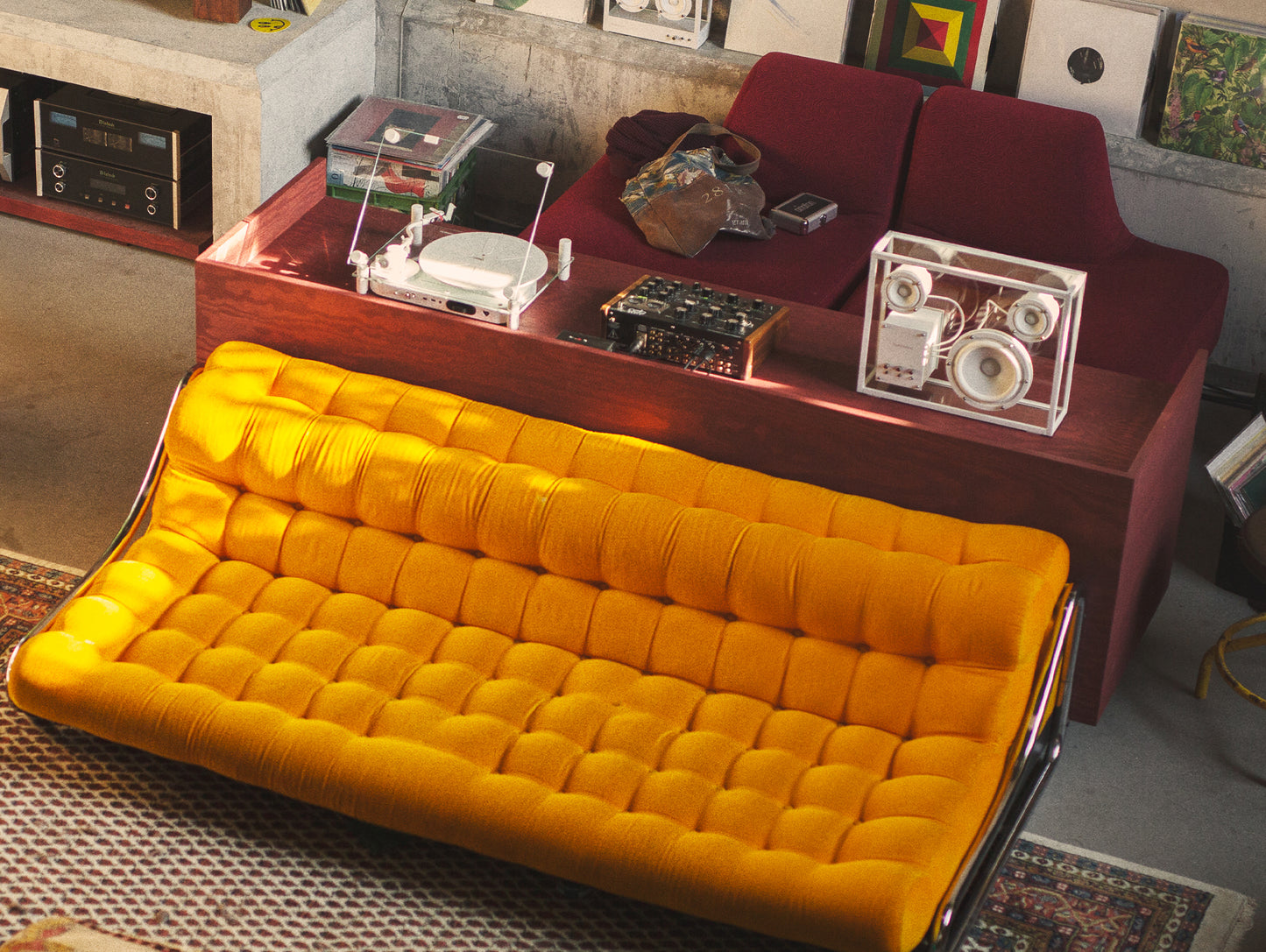 Transparent Turntable by Transparent - White