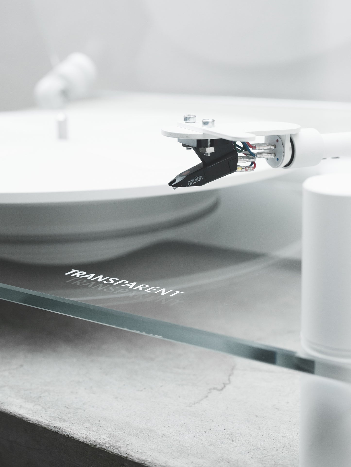 Transparent Turntable by Transparent - White