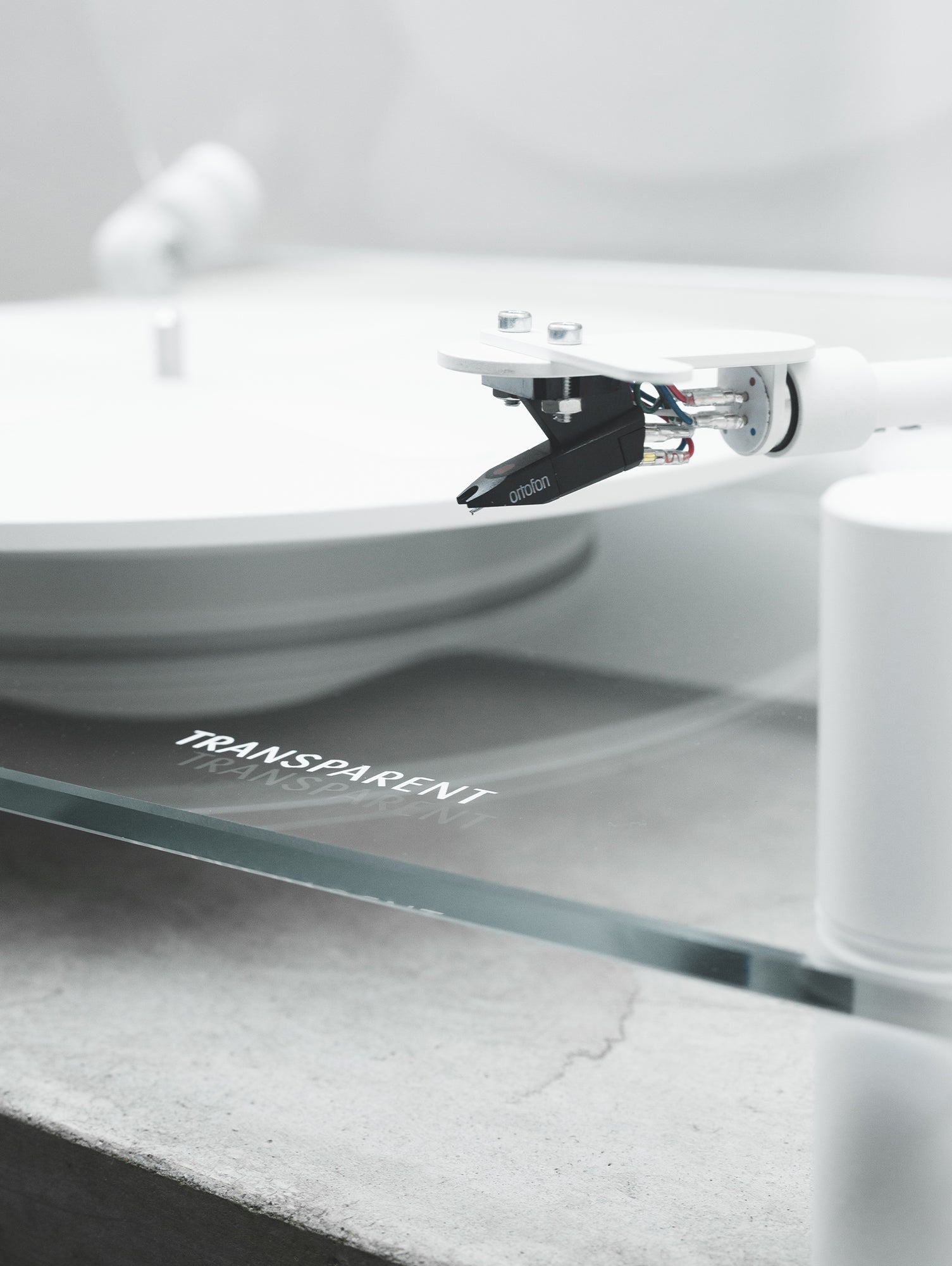 Transparent Turntable by Transparent - White