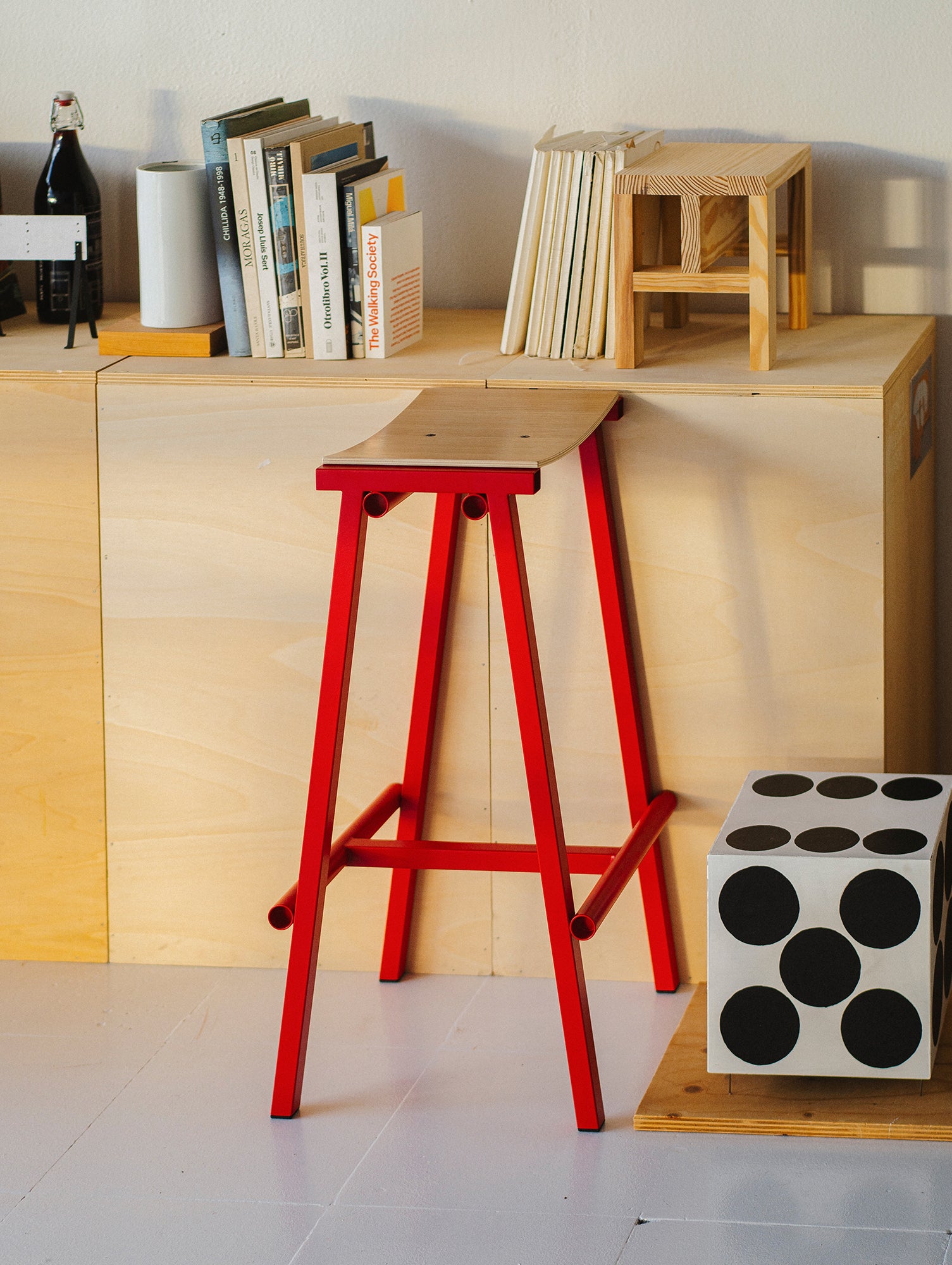 Taburete 8 Bar Stool by HAY - High / Lacquered Oak Seat / Signal Red Base