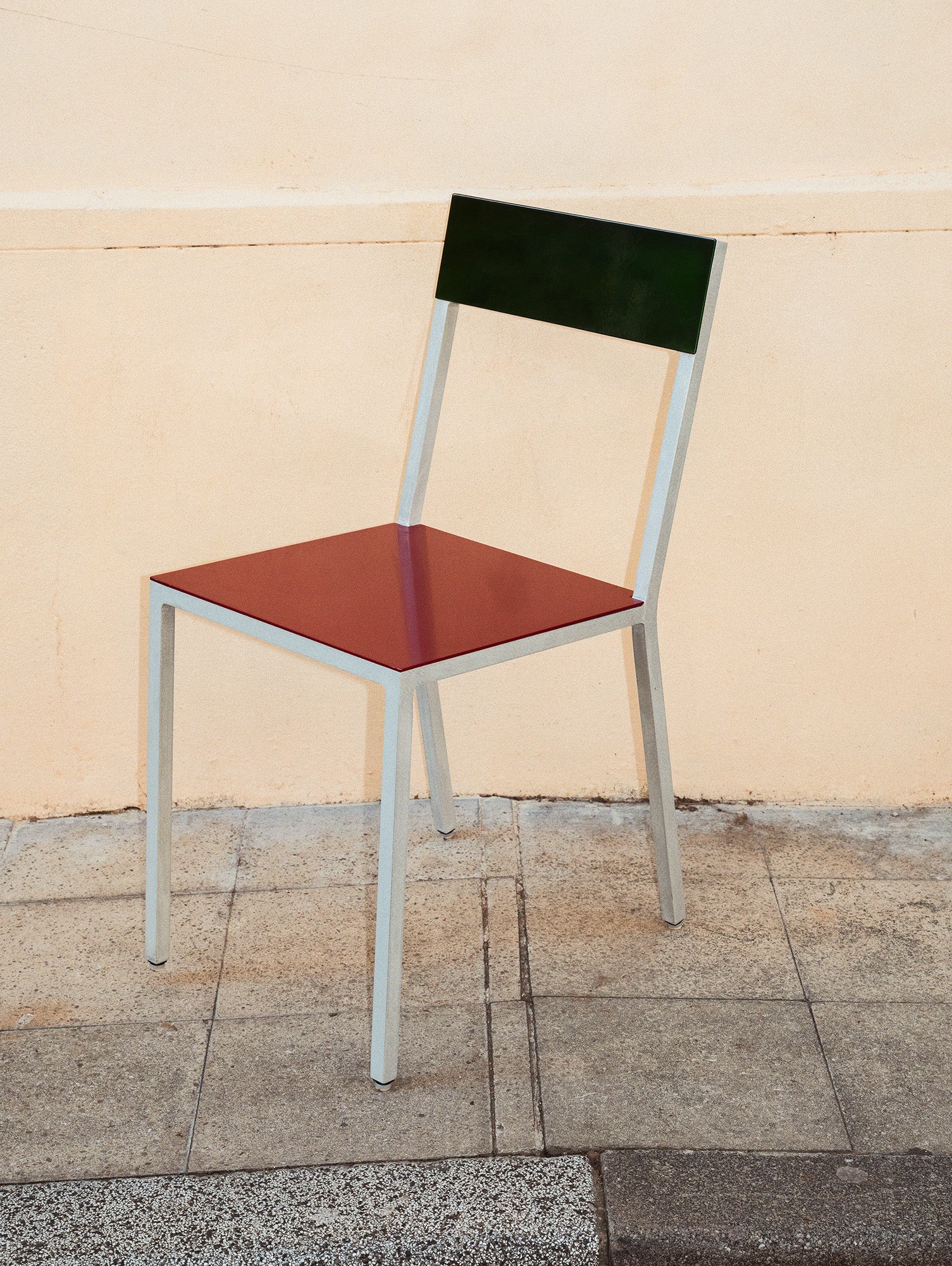 Alu Chair by Valerie Objects  - Bordeaux Seat / Candy Green Back
