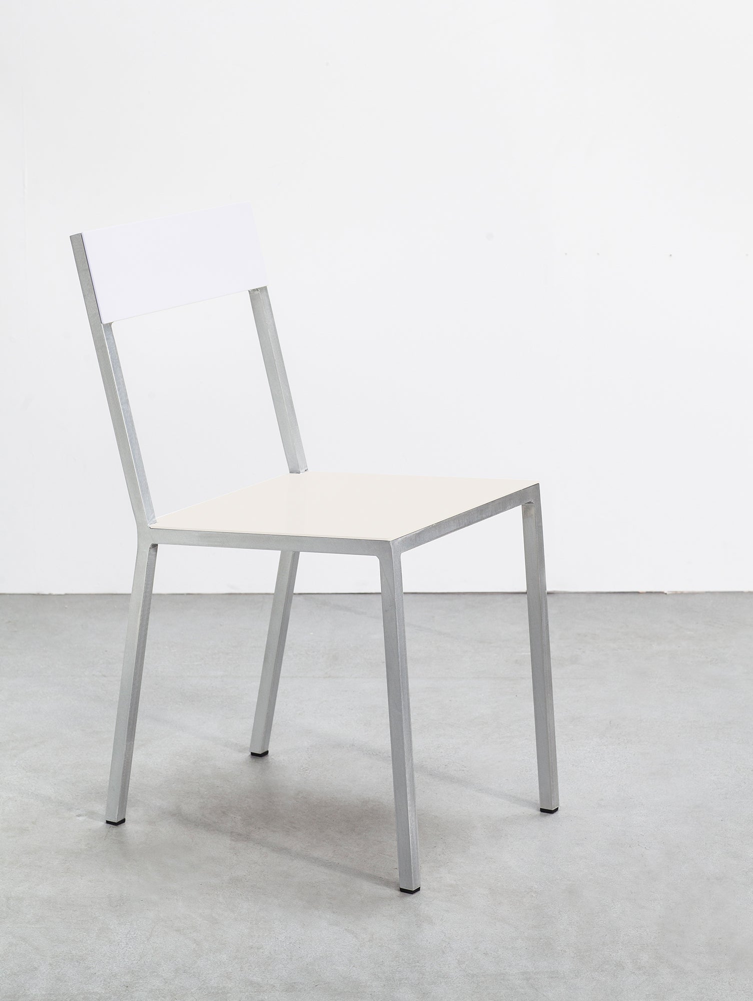 Alu Chair by Valerie Objects - Ivory Seat / White Back