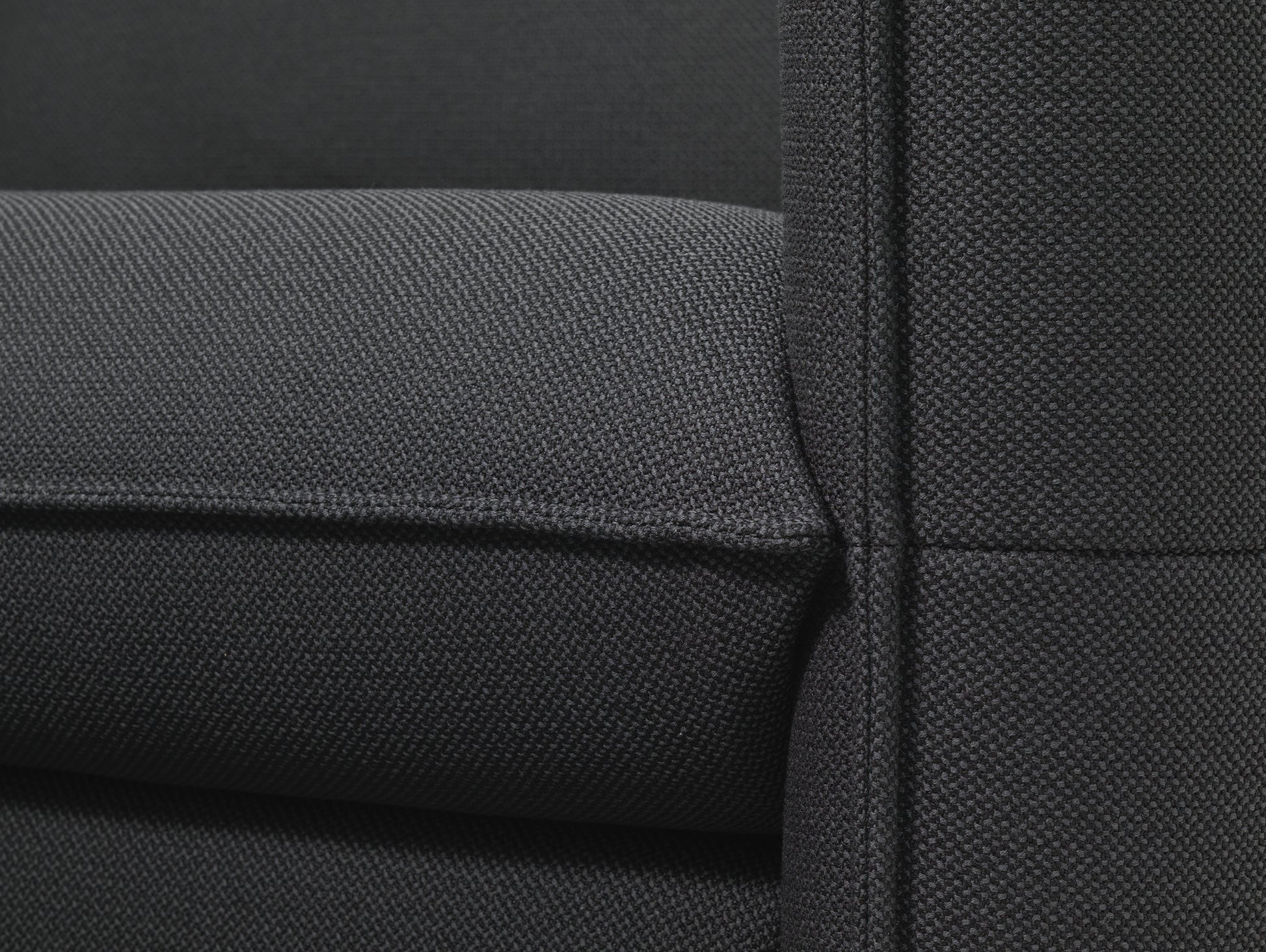 Mariposa 2-Seater Sofa by Vitra - Credo 08 Dark Blue Black (F120)