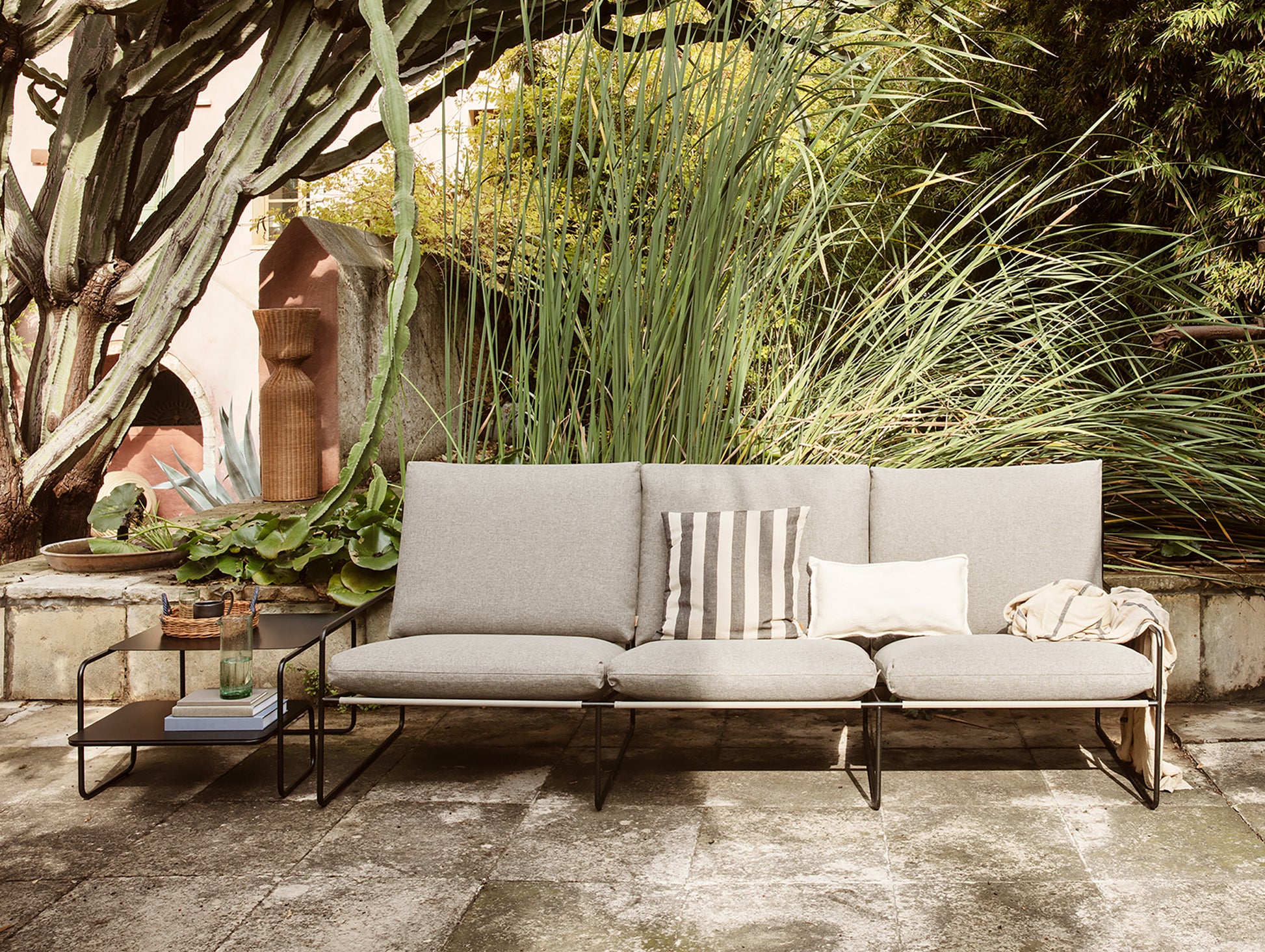 Level Coffee Table by Ferm Living - Black