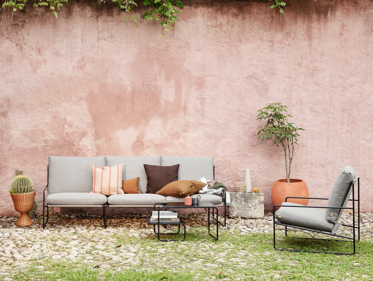 Desert 1-Seater Sofa by Ferm Living - Black Frame / Dark Sand