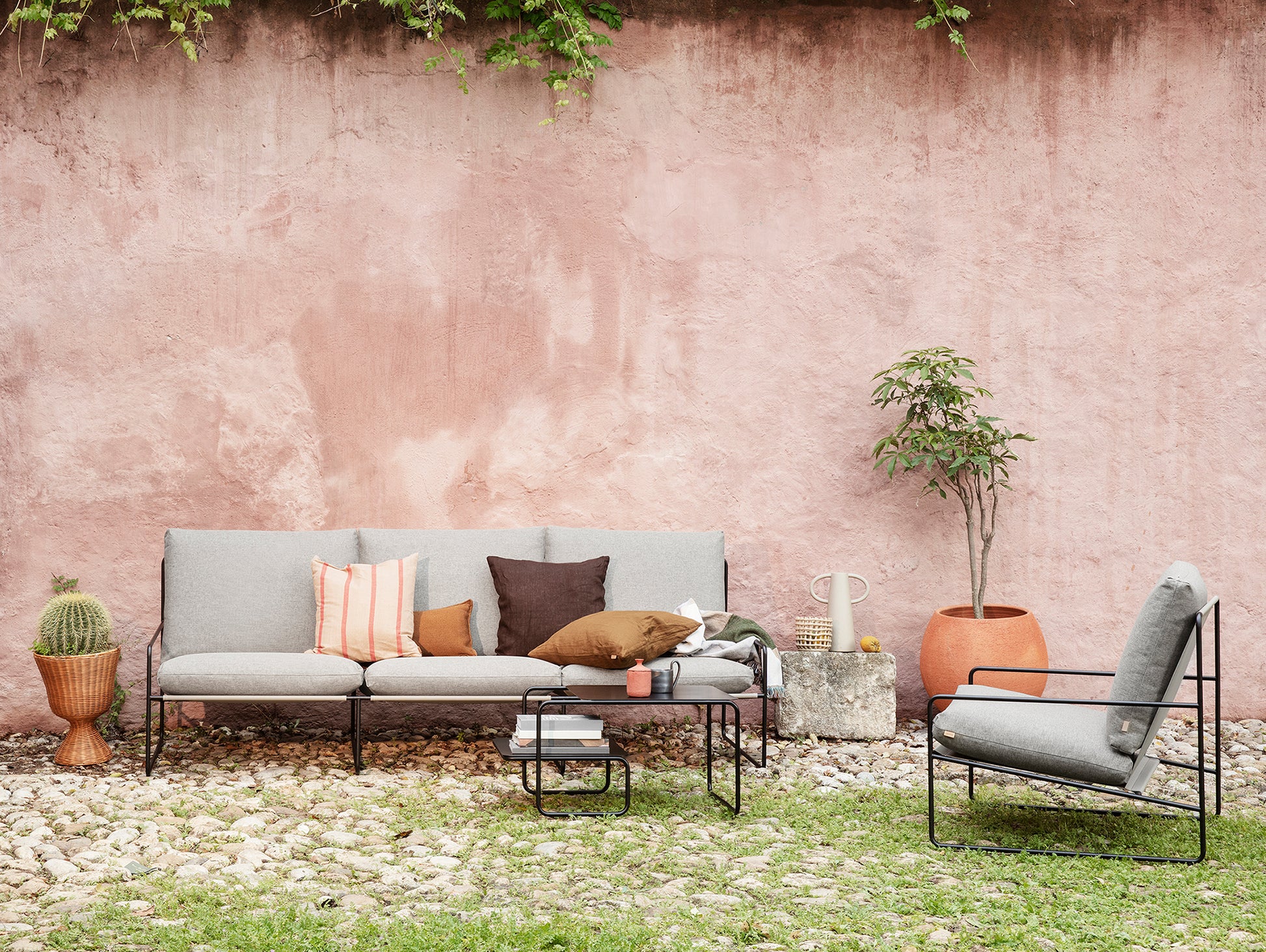 Desert 1-Seater Sofa by Ferm Living - Black Frame / Dark Sand