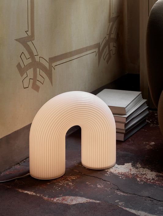 Vuelta Floor Lamp