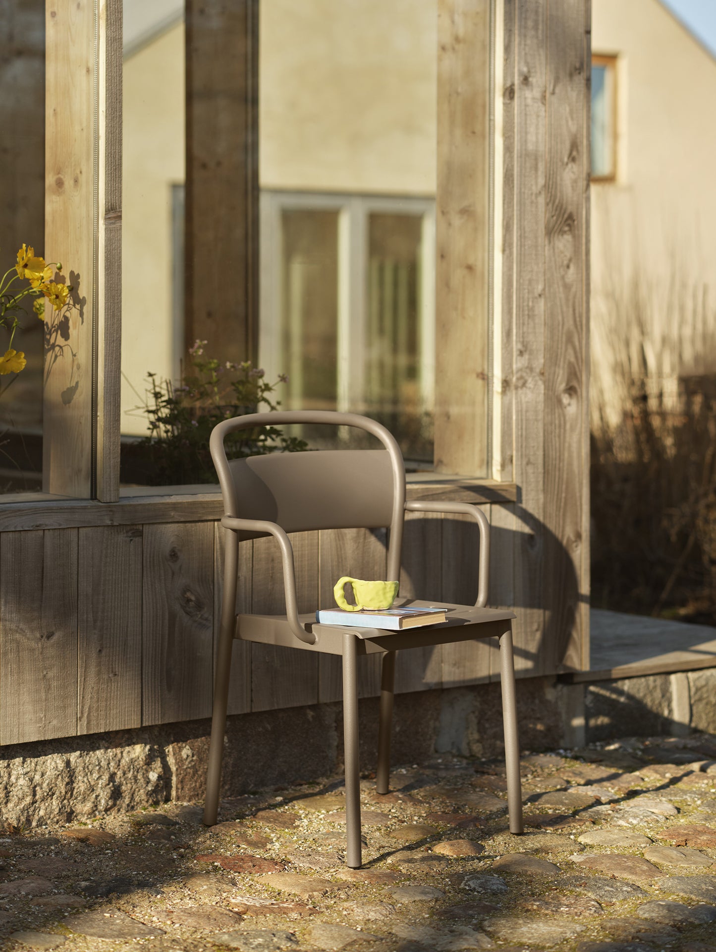 Linear Steel Armchair by Muuto - Taupe