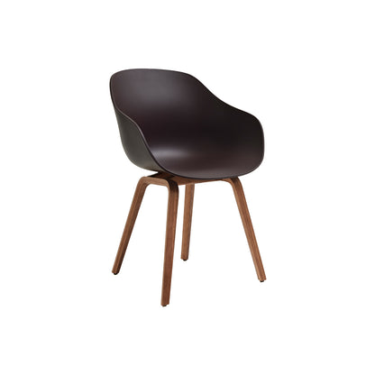 About A Chair AAC 222 - New Colours by HAY / Raisin Shell / Lacquered Walnut Base