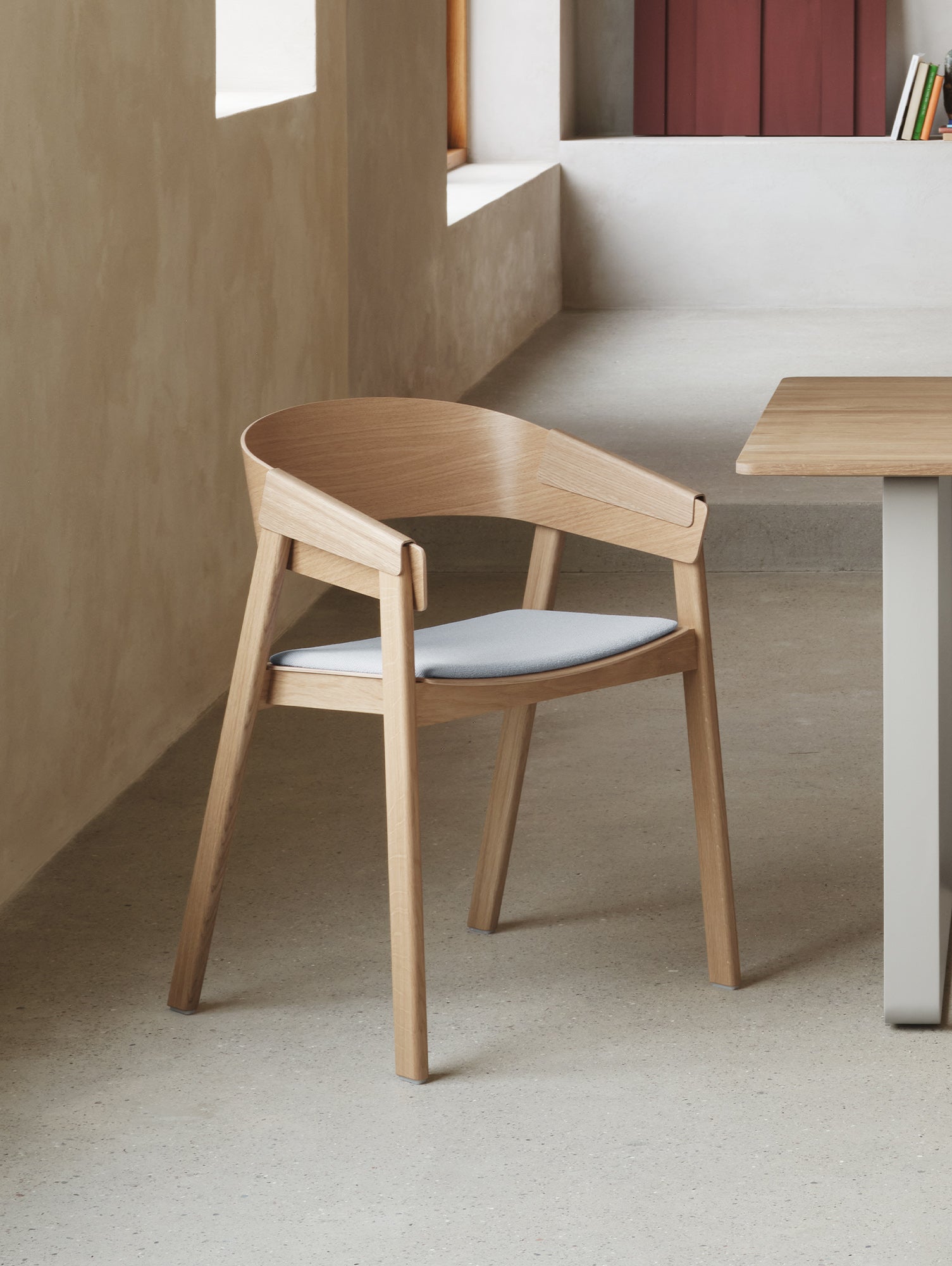 カバーアームチェア Muuto 布張り – Really Well Made
