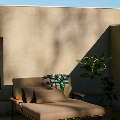 Settle Lounge Bed by Muuto - Taupe Frame / Ribbed Weave 05