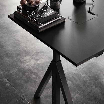 Height Adjustable Work Desk by String