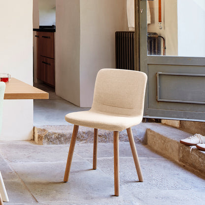 HAL Soft Wood Chair by Vitra - Natural Oak Base - Plano 20 Tobacco / Cream White (F30)
