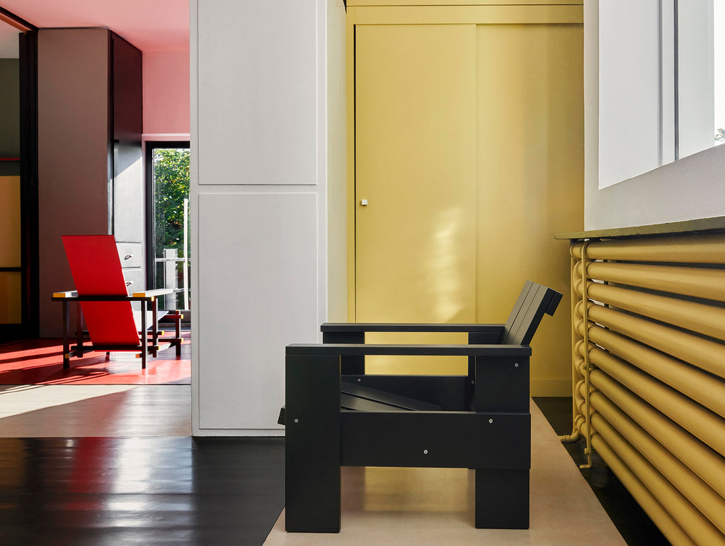 Hay chair sales black