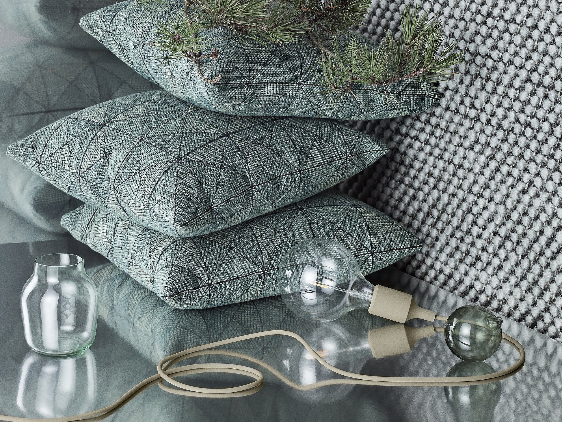 E27 Pendant Light (LED) by Muuto
