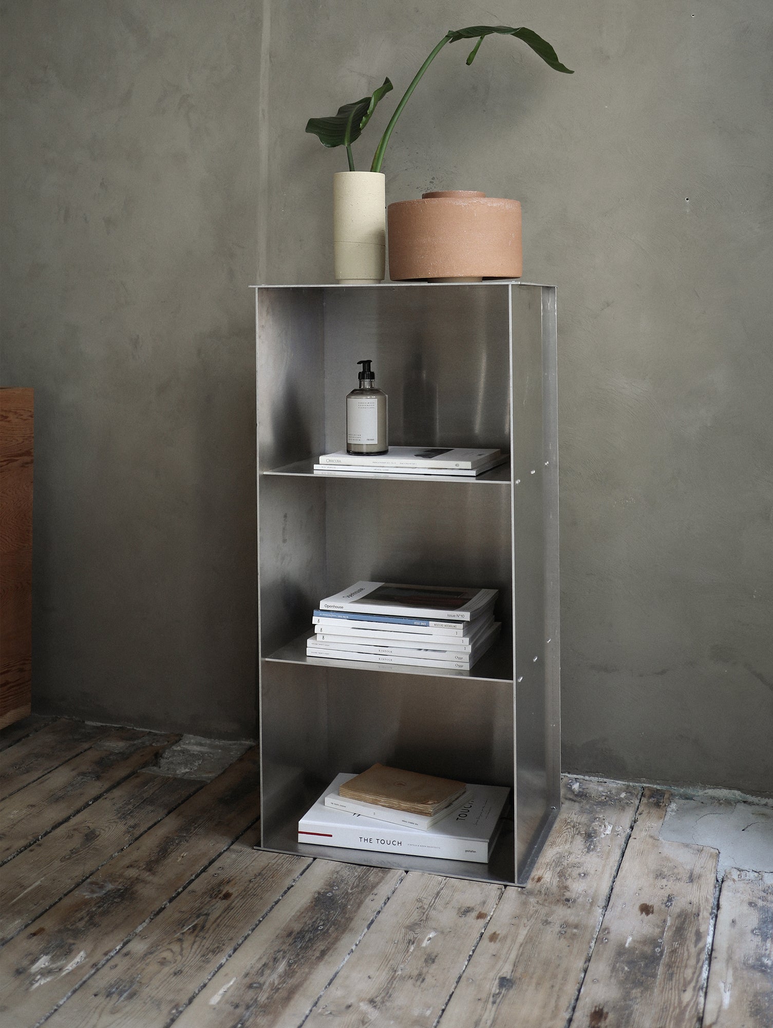 Rivet Case by Frama – Really Well Made