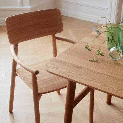Hven Dining Table by Skagerak