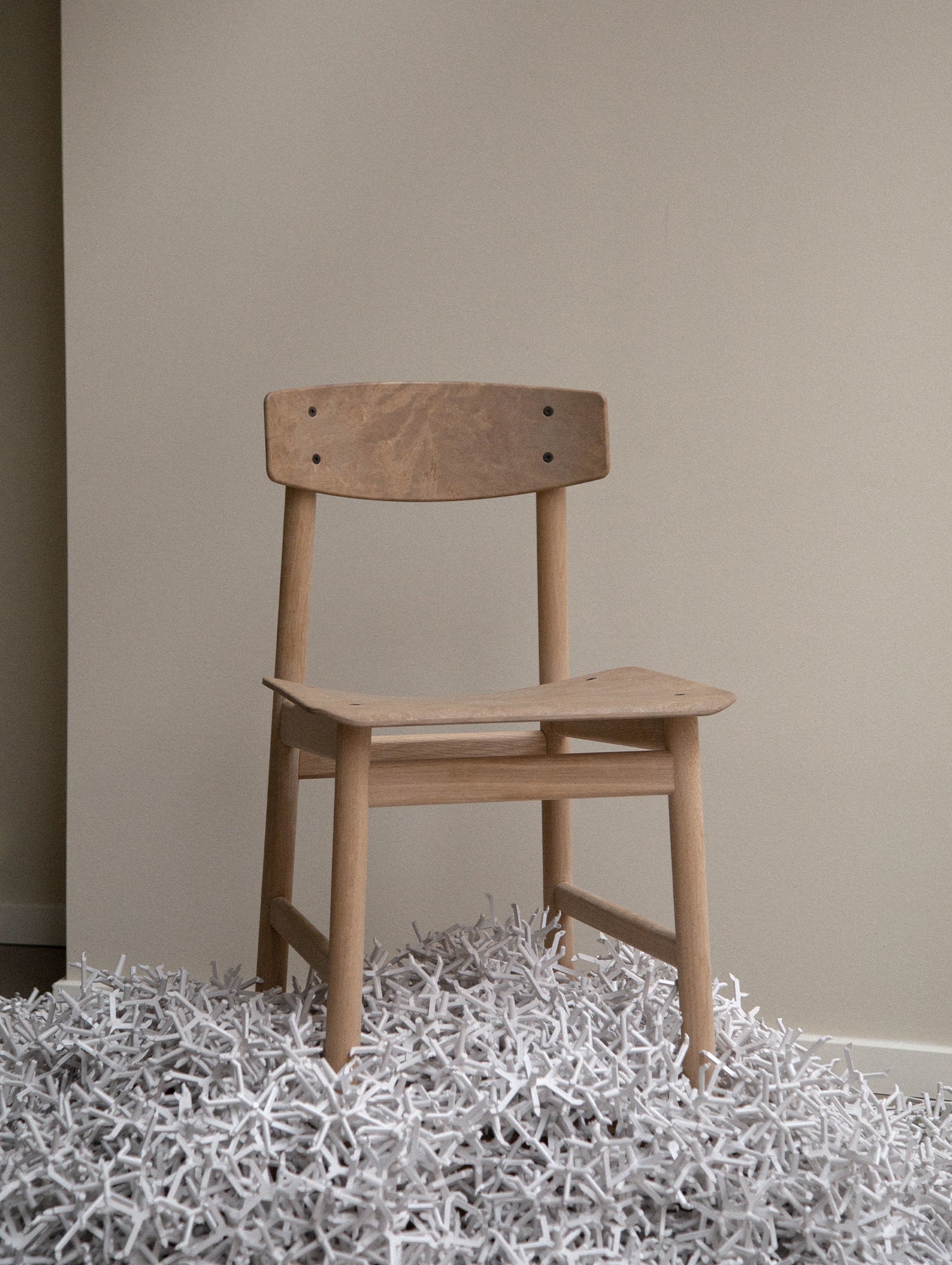 Conscious Chair 3162 by Mater - Soaped Oak / Coffee Waste Light