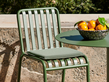 Olive Palissade chair with Olive cushion