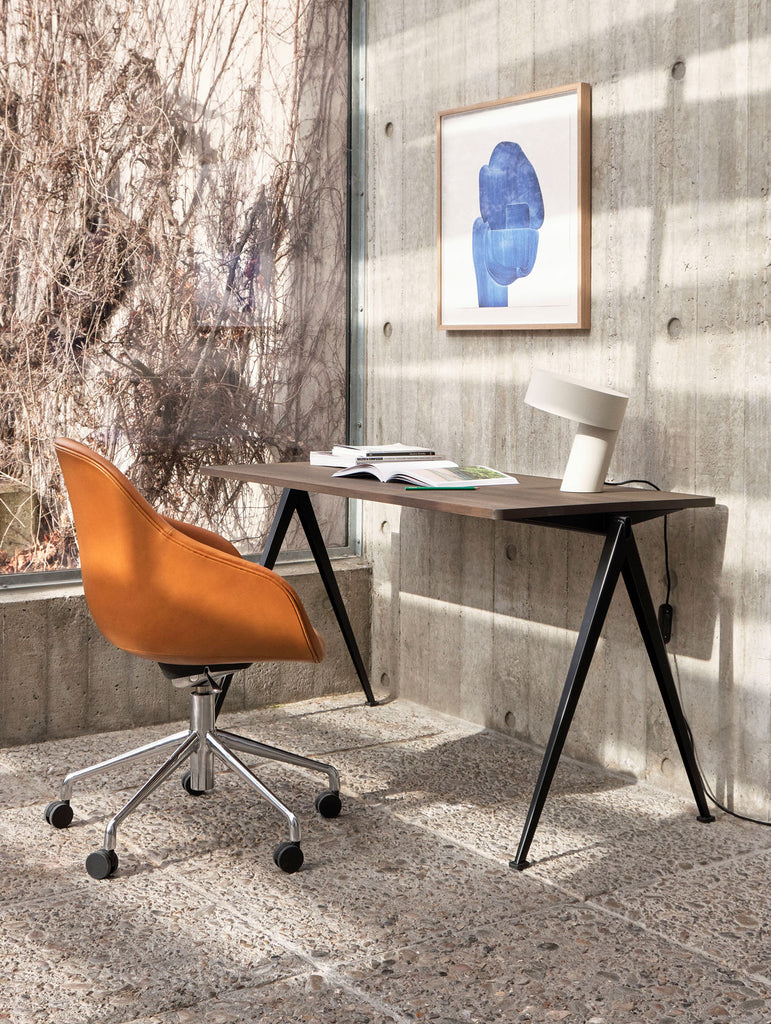 Hay tilt table top