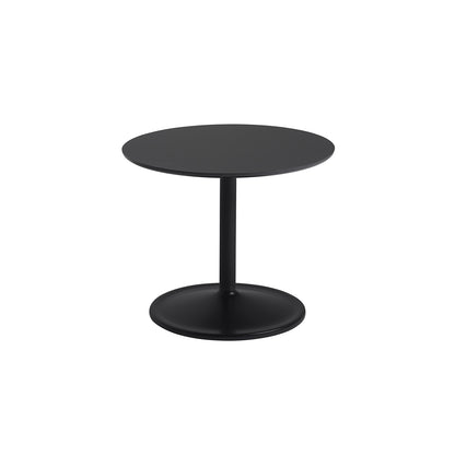 Soft Side Table by Muuto - Diameter : 48 cm / Height: 40 cm in black nanolaminate top and black aluminum base