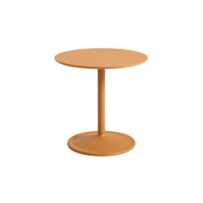 Soft Side Table by Muuto - Diameter : 48 cm / Height: 48 cm in orange laminate top and orange aluminum base